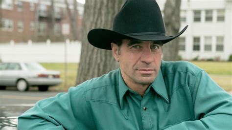 Ray Abruzzo: Carmine Lupertazzi Jr., Little Carmine Lupertazzi.